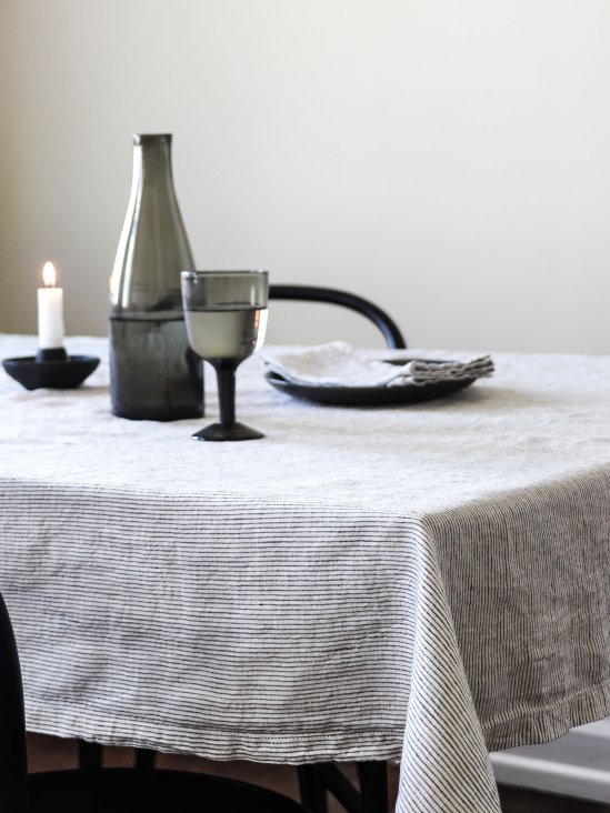 TABLECLOTH_145x270_PINSTRIPE-53959.jpg